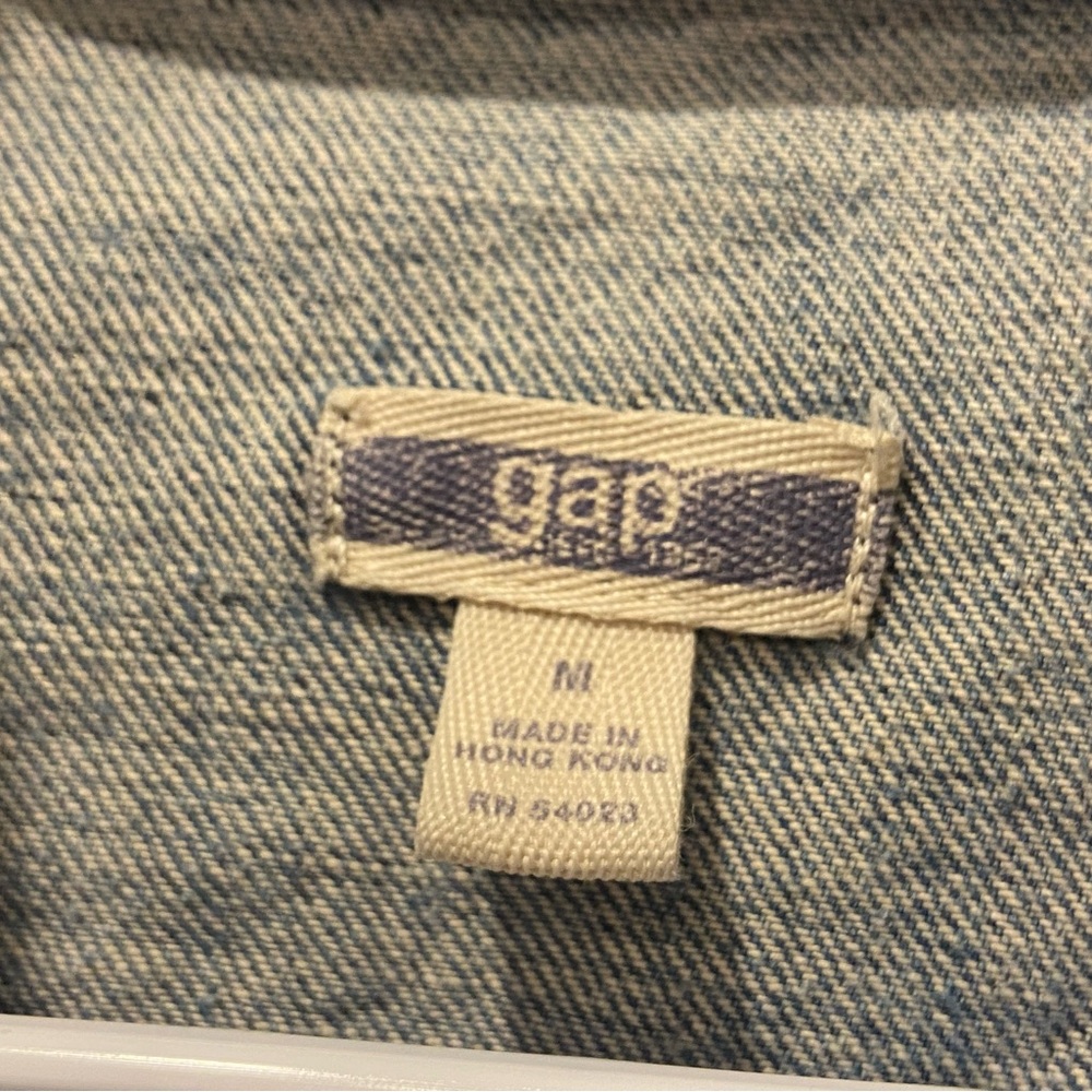 Y2K 2002 the GAP Denim Jean Jacket Women’s Size Medium Made in Hong Kong - Picture 4 of 9